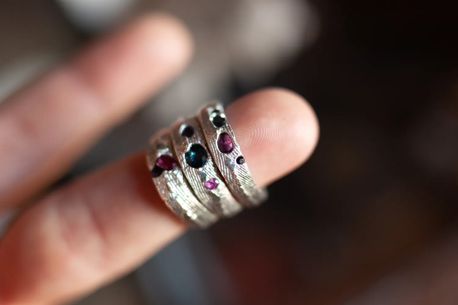 Anelli con pietre colorate - fusione in osso di seppia